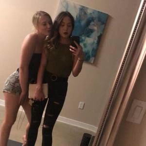 Meet your Posher, Elana